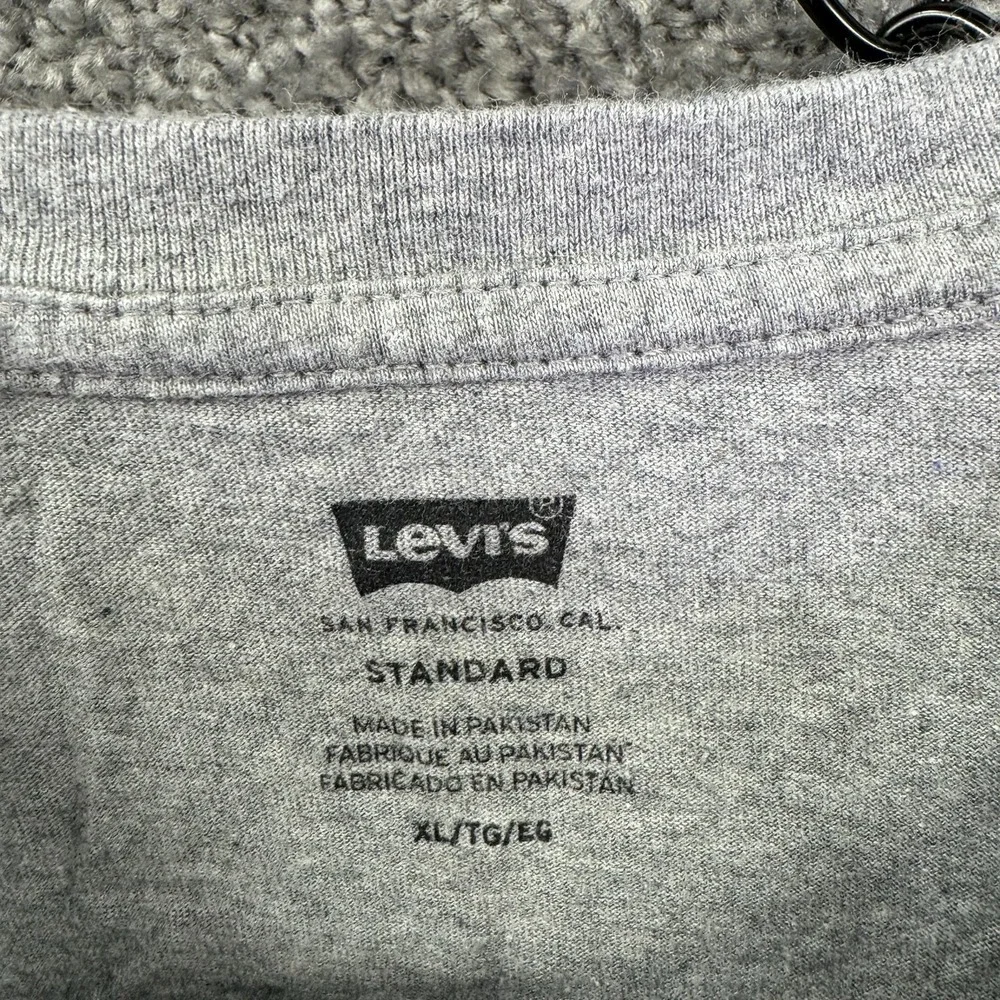 Levis pre owned